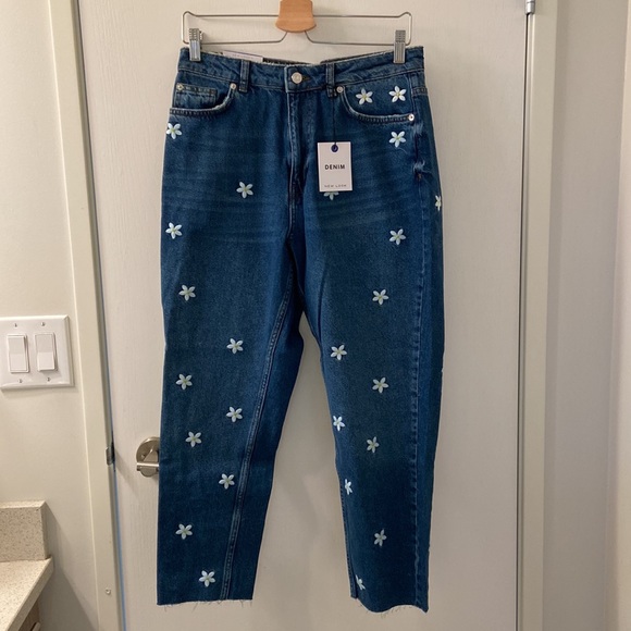 NWT New Look Cropped Daisy Denim - Picture 3 of 6